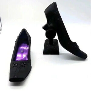 Enzo Angiolini Fabric formal shoes kitten heels sz 6.5 minor flaw